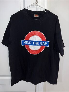 Black LONDON UNDERGROUND Mind The Gap Subway Transport import T shirt XL Mens